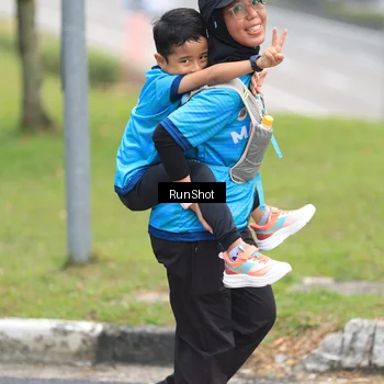 Runner Photo 7032203