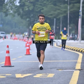 Runner Photo 7032205