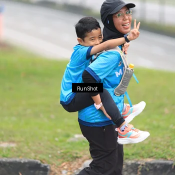 Runner Photo 7032208