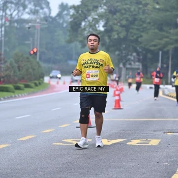 Runner Photo 7032216