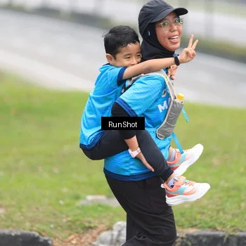 Runner Photo 7032226