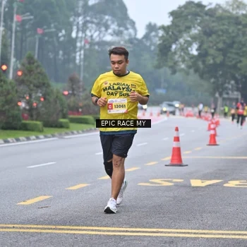 Runner Photo 7032240