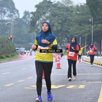 Runner Photo 7032253