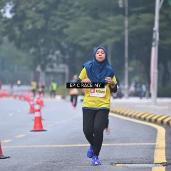 Runner Photo 7032254