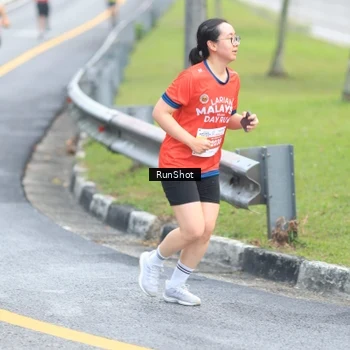 Runner Photo 7032265