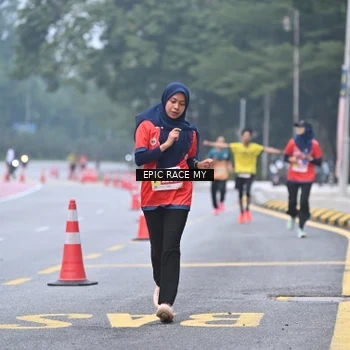 Runner Photo 7032275