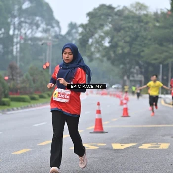 Runner Photo 7032279