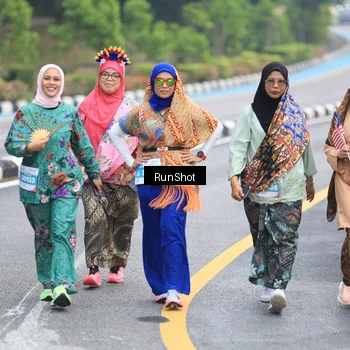 Runner Photo 7032280