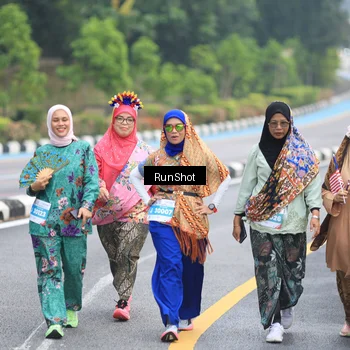 Runner Photo 7032282