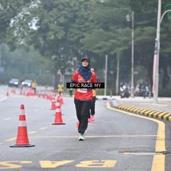 Runner Photo 7032284