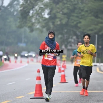 Runner Photo 7032297