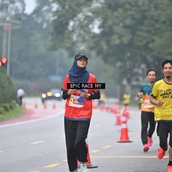 Runner Photo 7032302