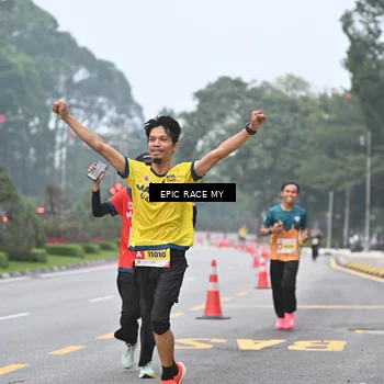 Runner Photo 7032322