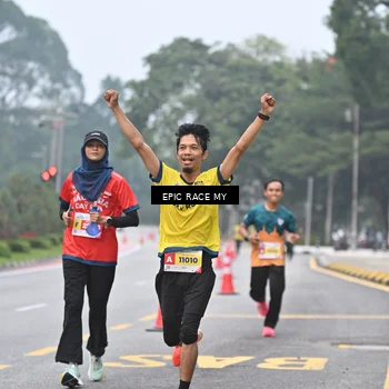 Runner Photo 7032330