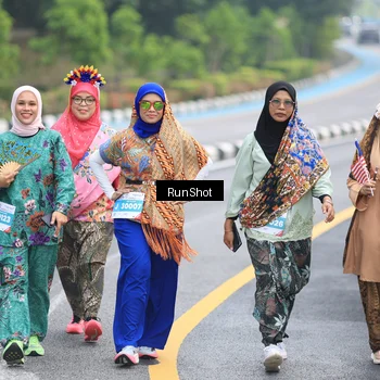 Runner Photo 7032331