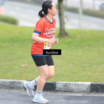 Runner Photo 7032332