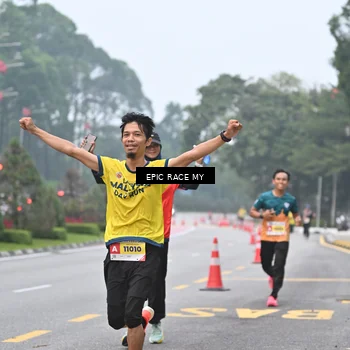 Runner Photo 7032334