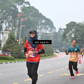 Runner Photo 7032335
