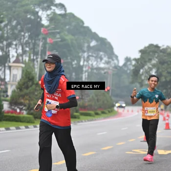 Runner Photo 7032341