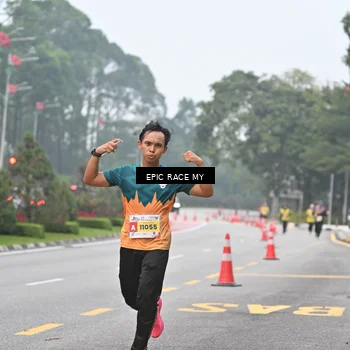 Runner Photo 7032343