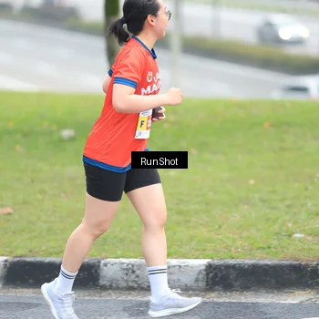Runner Photo 7032345
