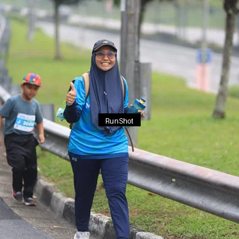 Runner Photo 7032371