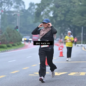 Runner Photo 7032381