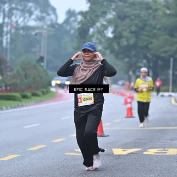 Runner Photo 7032382