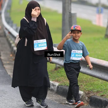 Runner Photo 7032395