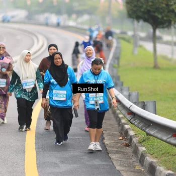 Runner Photo 7032415
