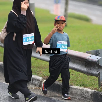 Runner Photo 7032416