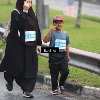 Runner Photo 7032419