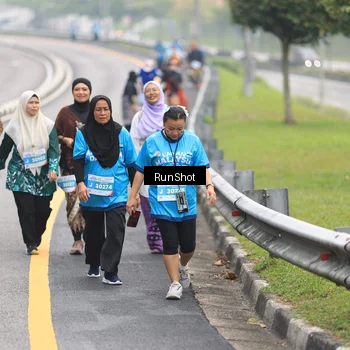Runner Photo 7032422