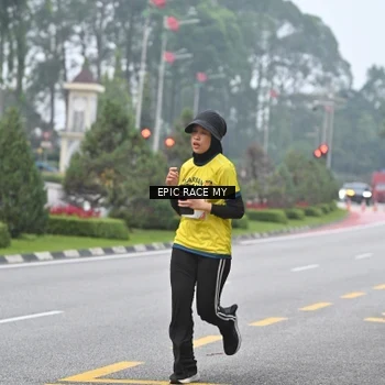 Runner Photo 7032428