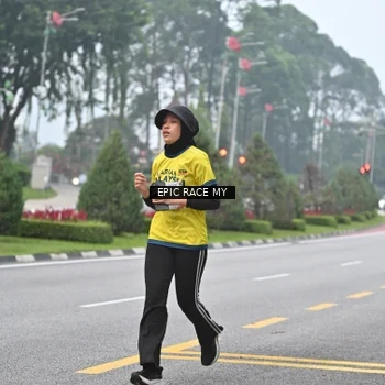 Runner Photo 7032430