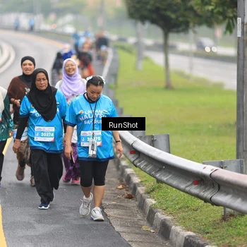 Runner Photo 7032446