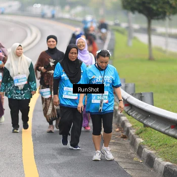 Runner Photo 7032460
