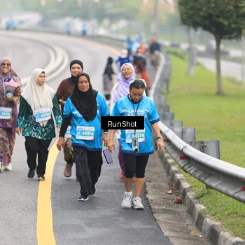 Runner Photo 7032467