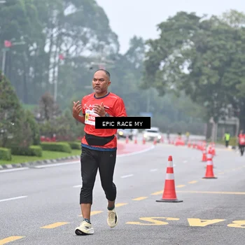 Runner Photo 7032470