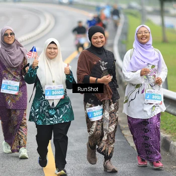 Runner Photo 7032489