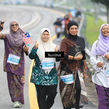 Runner Photo 7032492