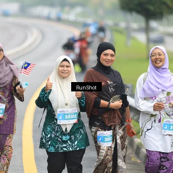 Runner Photo 7032499