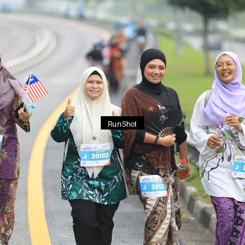 Runner Photo 7032502