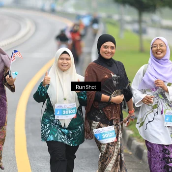 Runner Photo 7032505