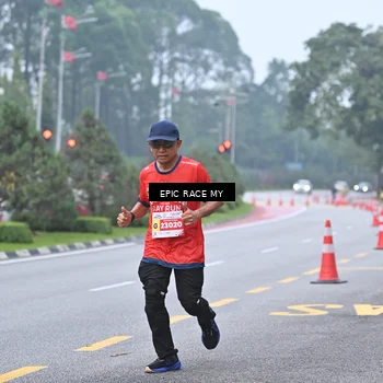 Runner Photo 7032524