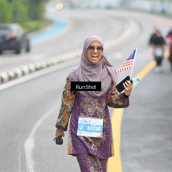 Runner Photo 7032546