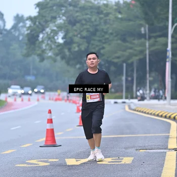 Runner Photo 7032557