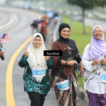Runner Photo 7032559