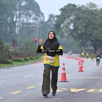 Runner Photo 7032578