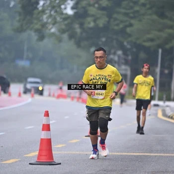 Runner Photo 7032632